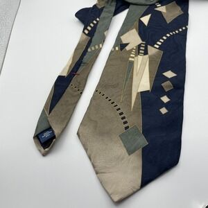 Louis Feraud Mens Tie 100% Imported Silk Geometric Pattern Navy Green Gold